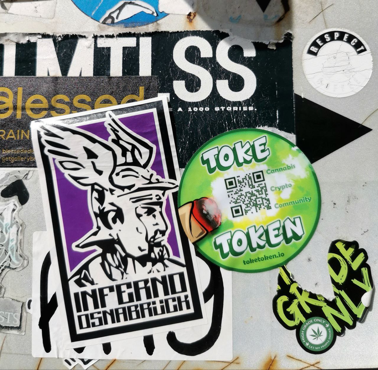 Sticker 12